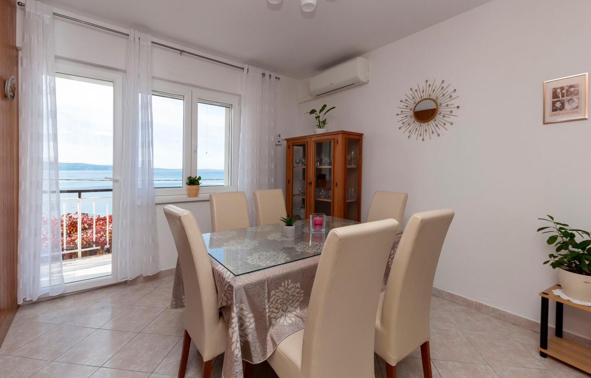 Apartment And Rooms Tatjana أوميس المظهر الخارجي الصورة